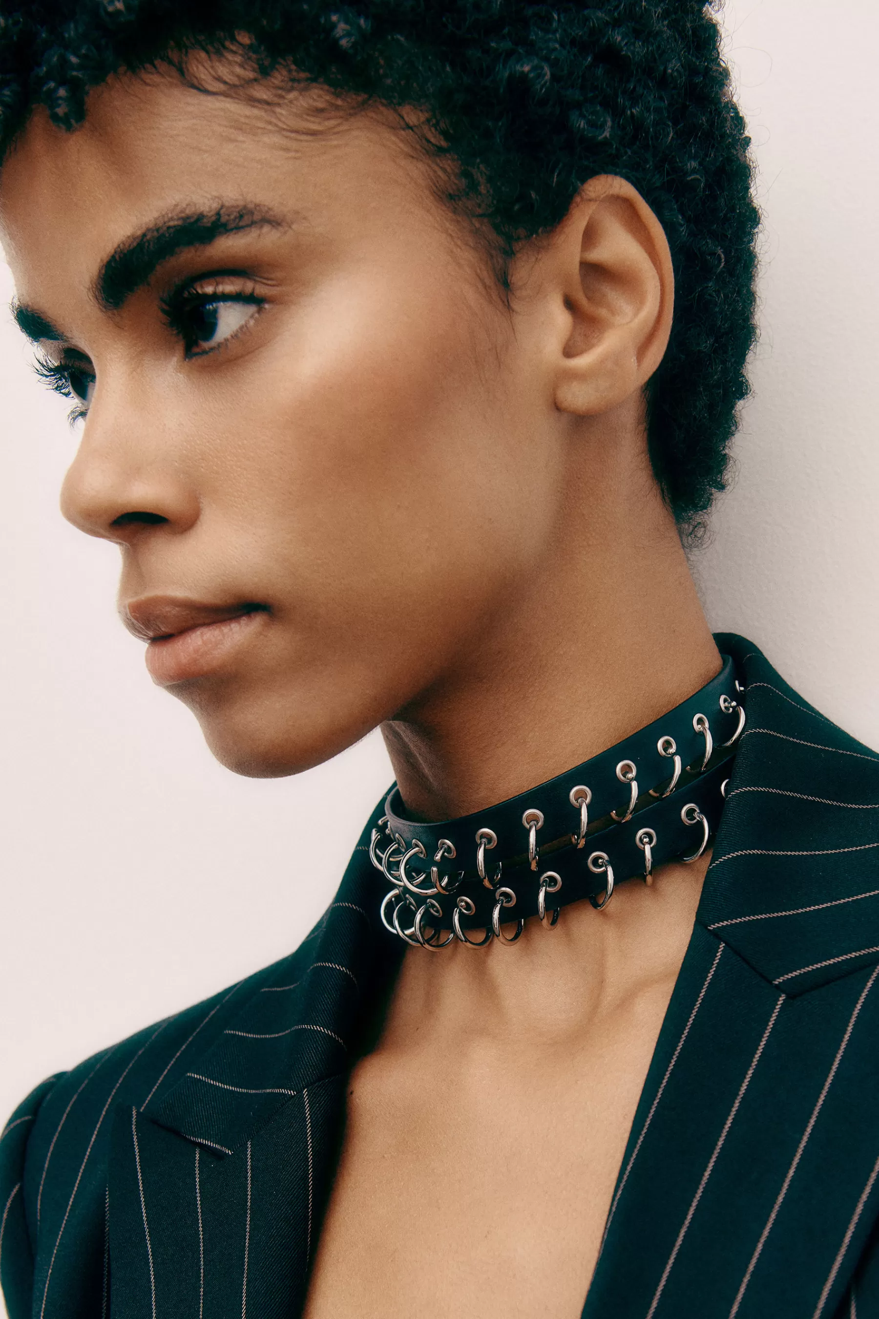 Patrizia Pepe Choker in pelle con anelli